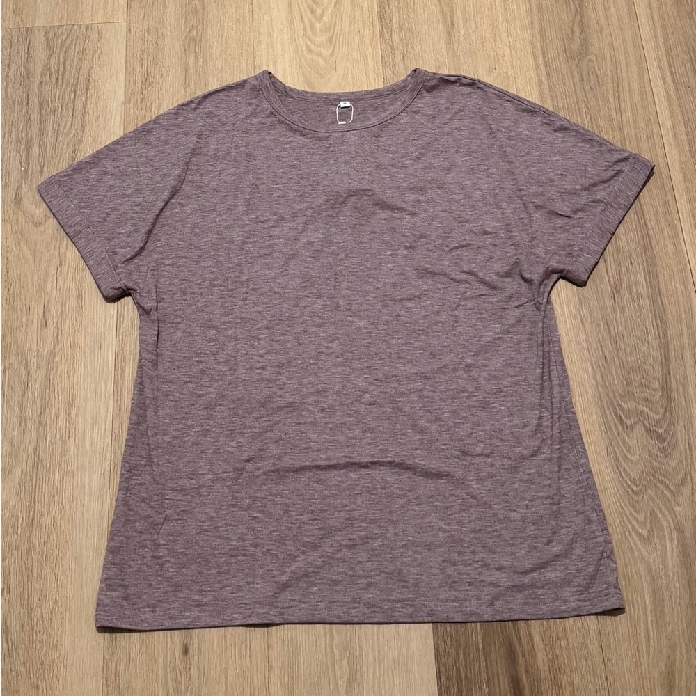 Athmile Women’s Relaxed Fit Mauve Tee Shirt size Medium NWT